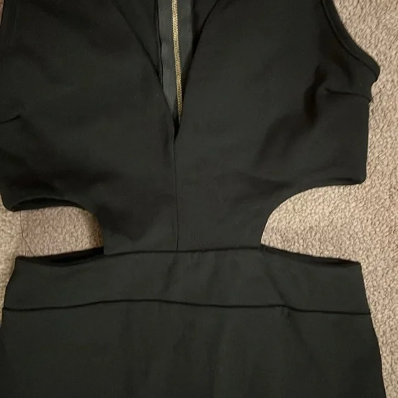 Privy midi length side cut outs black v dress - Picture 3 of 5